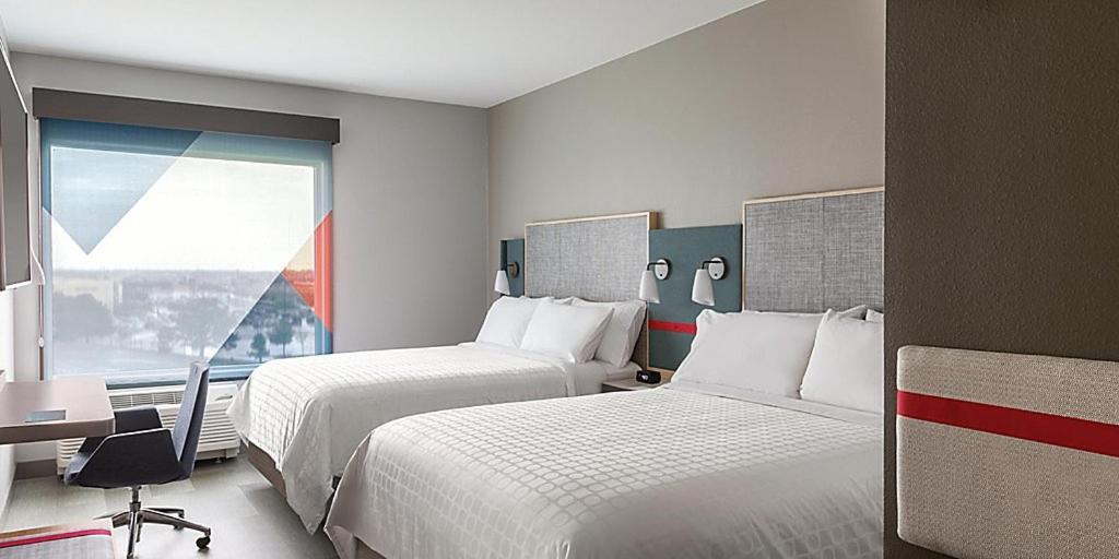 Avid Hotels - Detroit - Warren By Ihg Exterior photo